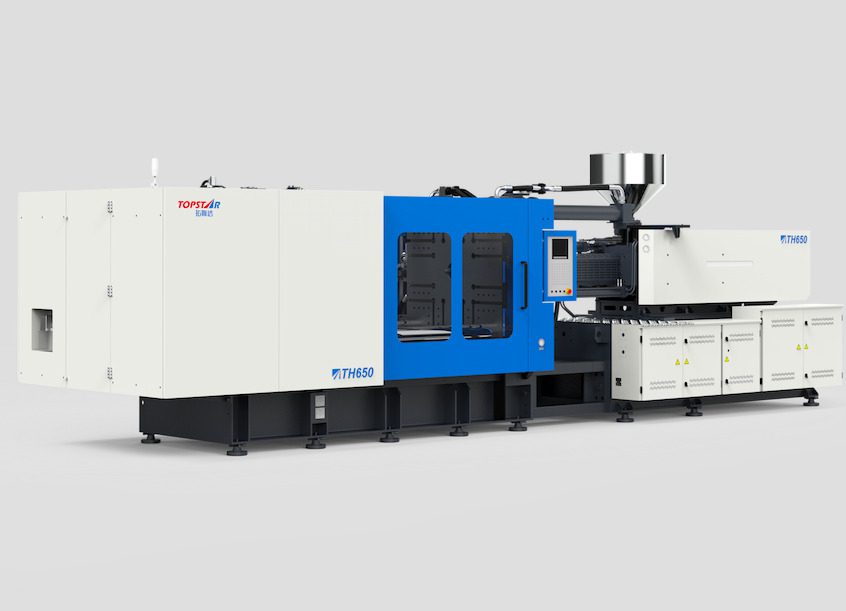 large injection molding machine